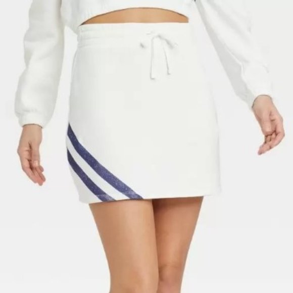 GRAYSON THREADS - USA Tennis Graphic Mini Skirt NEW WITH TAGS! - Picture 2 of 8